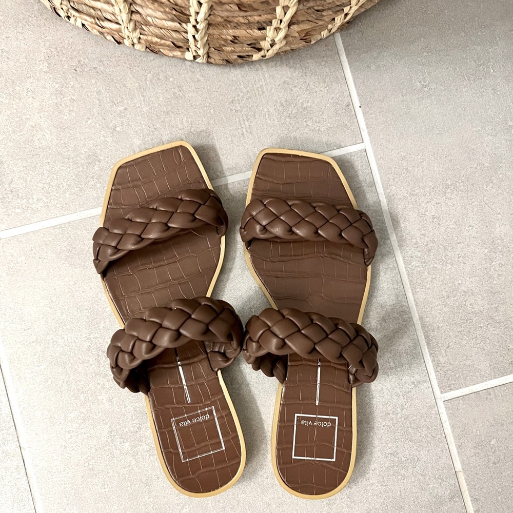Dolce Vita Indy Sandals - Like New!